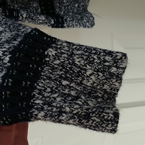 L.L. Bean Navy and White Cotton Crew Neck Sweater Plus Size 1X - Picture 6 of 9